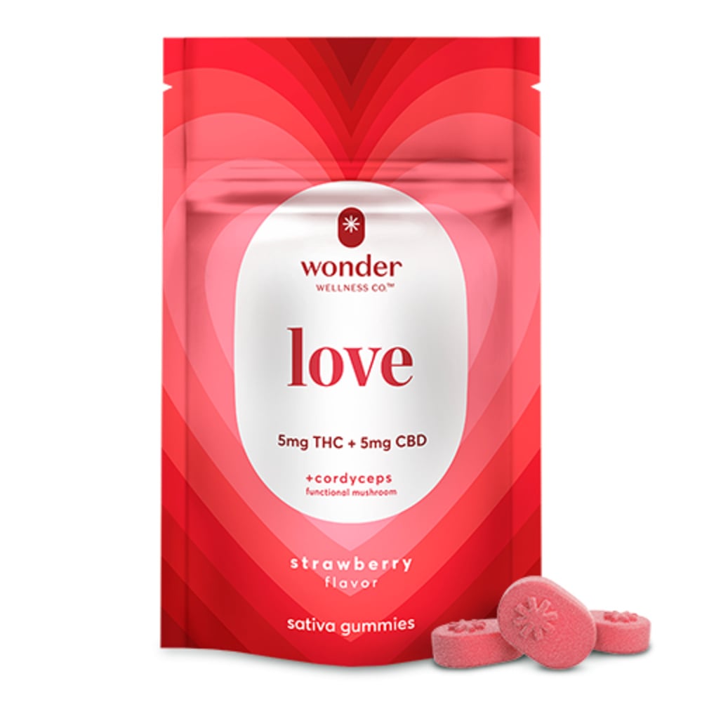 * Wonder Wellness Co.™ – *Wonder Love | 1:1 Strawberry Gummies [20pk] (100mg CBD/100mg THC)