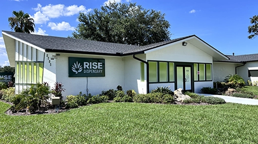 RISE Dispensaries Fruitland Park storefront-D.webp